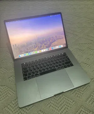 ماك بوك pro i7 500 جيجا