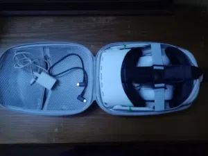 Oculus quest 2 بحالة الجديد نظارة الواقع الافتراضي