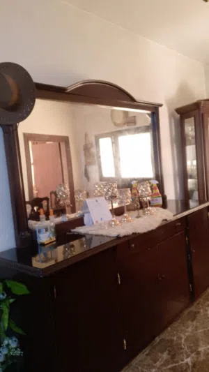 طاولة سفرة ودنسوار بسعر مغري