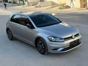 جولف 2020 بوية شركه ماطور 1.5 عدادات ديجتال وبصمه دخول وتشغيل سياره بالصلاه ع النبي للبيع نقدا