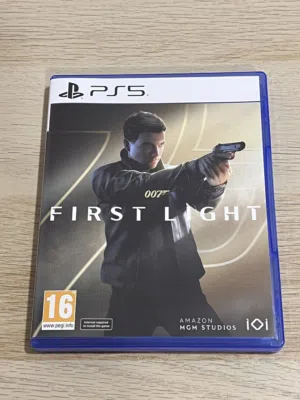 007 first light PS5 used like new