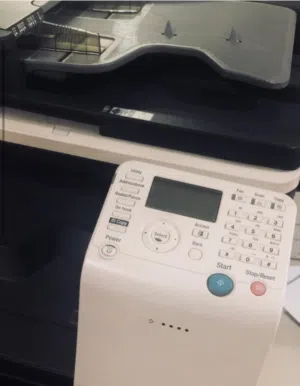 Konica Minolta طابعة وتصوير وسكانر وفاكس bizhub C221