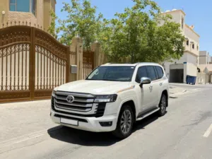 TOYOTA LANDCRUISER GXR MODEL 2022