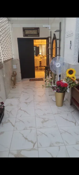 270 m2 4 Bedrooms Apartments for Rent in Amman Abdoun