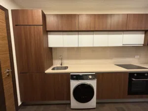 ستوديو فاخر للايجارCady Tower Luxury Studio for Rent 280 BD-20 EWA