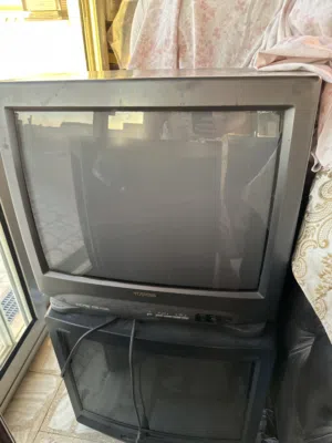 2جهاز تلفزيون للبيع مستعمل
