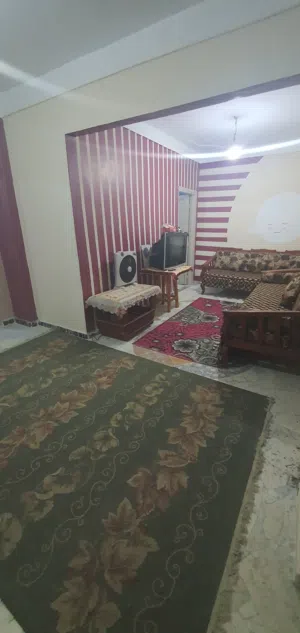 شقه للبيع ارضي مرتفع الهانوفيل خلف فتح الله دقيقتين من الشارع الرئيسي