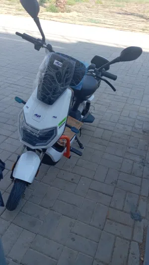 Ramadan offer new albader electric scooter only sar 1000 riyal free charger and battery this is good
