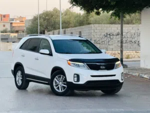 Used Kia Sorento in Tripoli