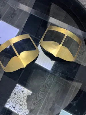 Battoulah aroura crown face mask stainless steel