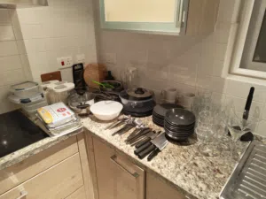 Set of dishes