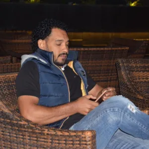 أبوعموكروم رفيق الدرب