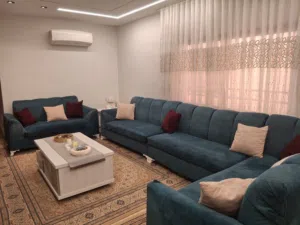 كنب كورنر فقط للبيع  خشب سويدي 4سم