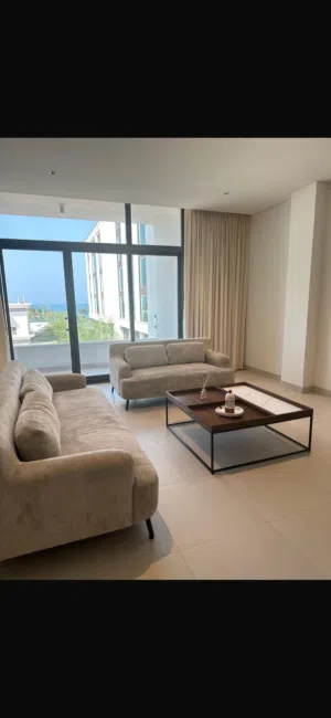 شقة غرفتين للإيجار الشهري. مطلة على البحر في منطقة القرم  Two bedroom apartment  Sea view  Qurm area