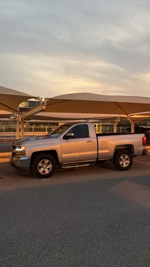 used-chevrolet-silverado-in-central-governorate