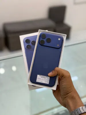 iPhone 17 Pro Max 256 GB Apple warranty available till 11/26- Good performance