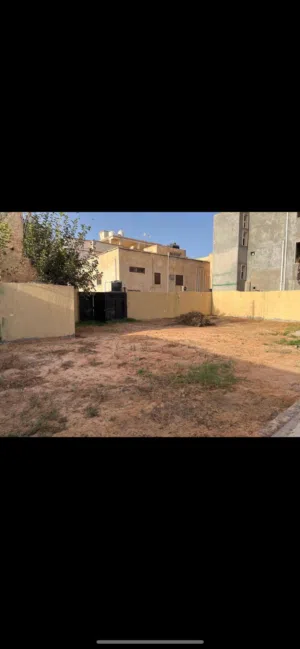 مبني للايجار الخدامي في السبعه