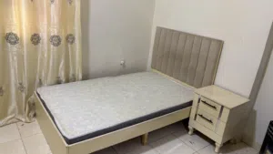 غرفه نوم كامله للبيع بحاله نضيفه