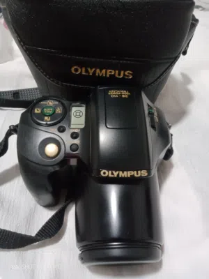 كاميرا يابانية أصلية من نوع Olympus IS-100 تعمل على أفلام 35mm – مناسبة لهواة التصوير الكلاسيكي