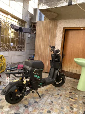 دراجة R9 صناعة كورية لون اسود