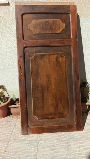 ابواب داخليه خشب تفصيل السعر 20 دينار العدد 2