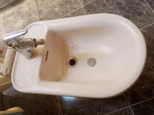 شطافه حمام للبيع سكان الزرقاء