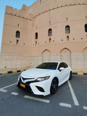 Used Toyota Camry in Al Dakhiliya