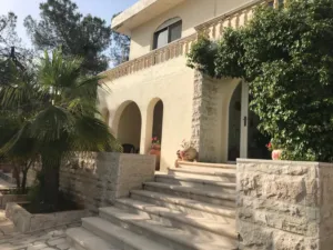 320 m2 4 Bedrooms Villa for Sale in Amman Dabouq