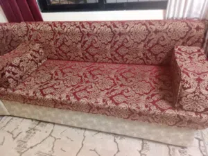 اثاث بحالة الوكالة