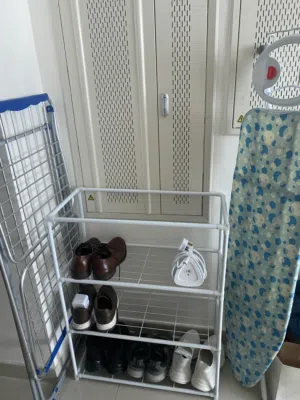 طاولة كوي ومكواة ومنشر غسيل وارفف أحذية