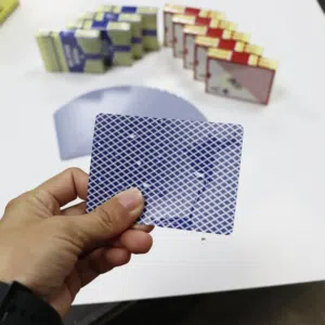 ورق لعب بته جوده عاليه وحجم اكبر من العادي