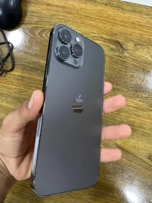 Apple iPhone 13 Pro Max 512 GB in Basra