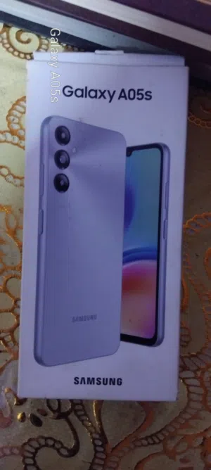 تليفون سامسونج اي 0 5 اس 128 جيجا 6 جيجا رام حاله ممتازه استخدام خفيف