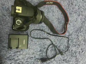 Canon EOS 4000D