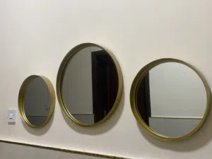 ثلاث مرايات دائريه