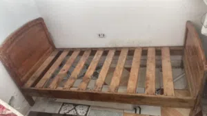 سرير مستعمل
