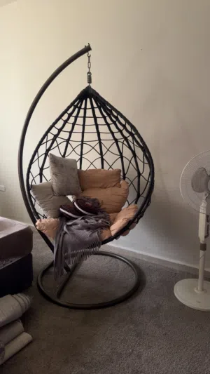 مرجيحه عش البلبل وشاشتين 32 وانتريه فخم بسعر مغري مغري مغري