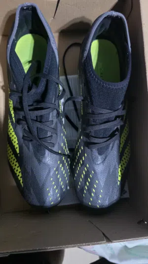 Adidas predator accuracy league size 44 worn only 3 times