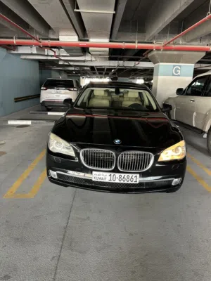 بي ام دبليو 730Li ماشي 152
