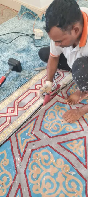 تركيب السجاد بواسطة المكواة الكهربائية  نحن في شركة البدر للمفروشات نقوم بتركيب السجاد ولصقه بالمكوا