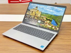 Dell latitude 5520 core i7 11 للبيع بسعر مغري