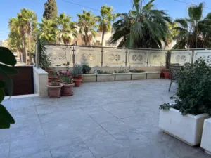 285 m2 4 Bedrooms Apartments for Sale in Amman Abdoun Al Shamali