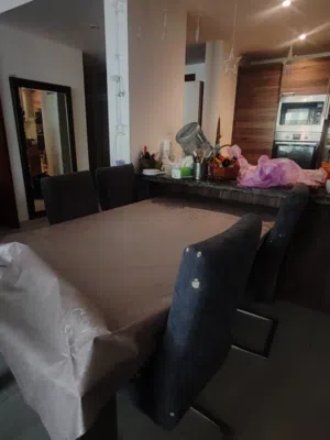 { GREAT QUALITY BUDGET DINING SET WITH STURDY STAINLESS STEEL BODY PARTS}