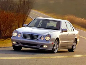مطلوووووب مرسديس عيون 2002