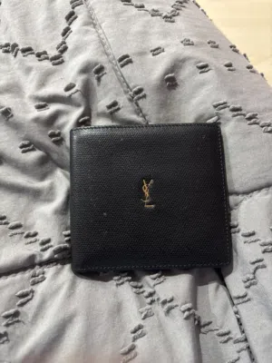 للبيع محفظه YSL اصلية