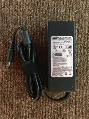 شاحن لابتوب Samsung للبيع