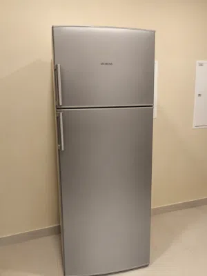 Siemens 2-Door No Frost Refrigerator -Excellent condition-Silver