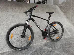 27.5" GIANT TALON 2025