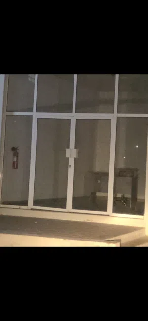 محل للبيع موقع ممتاز