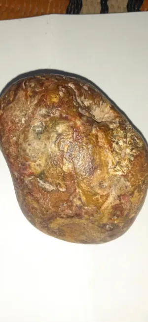 احجار كريمة مميزة ونادرة للبيع